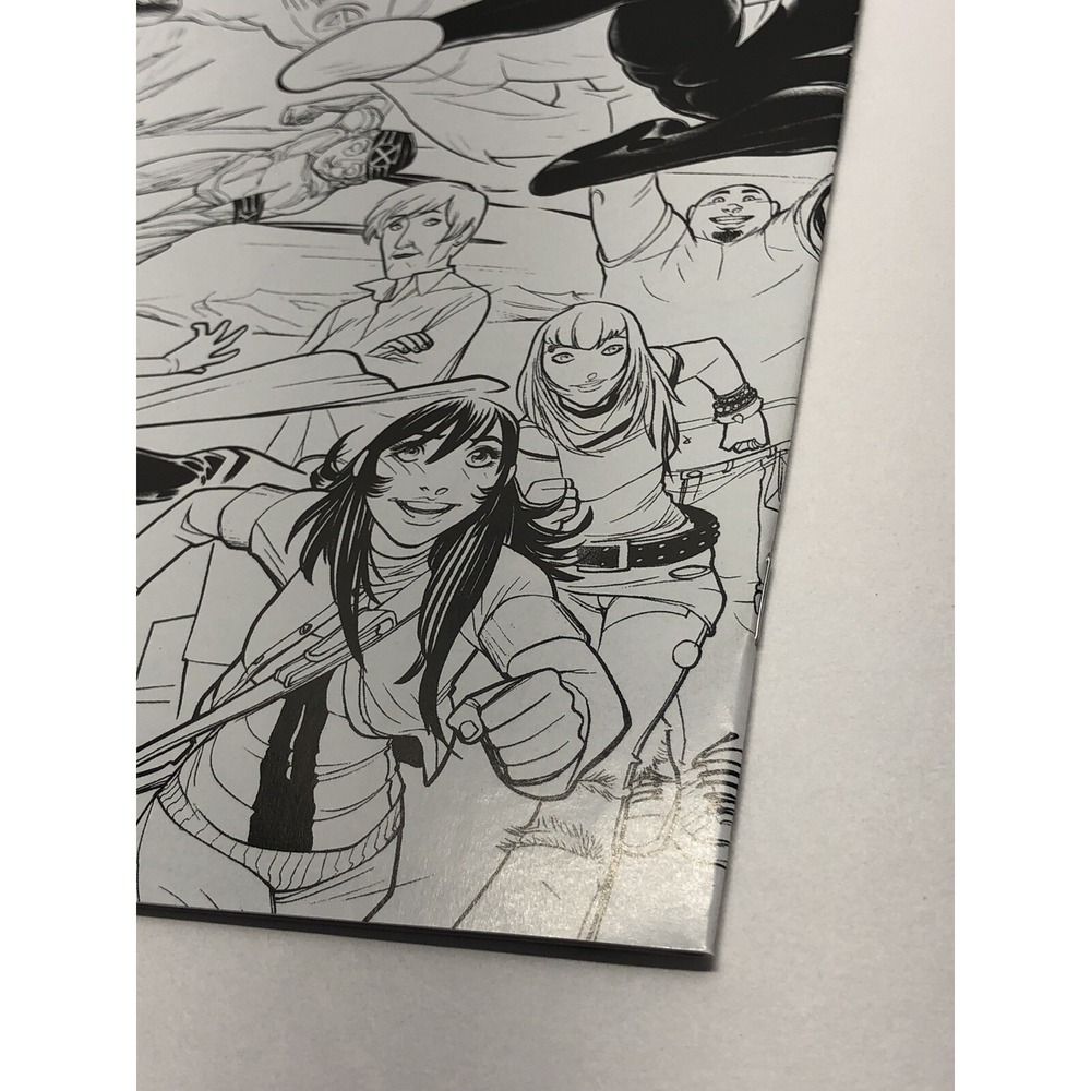 Ultimate Spider-Man #001 Black & White Sketch Variant Wraparound Cover Marvel - Picture 8 of 12